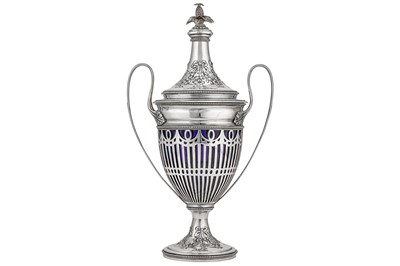 Lot 151 - An early 20th century American sterling silver twin handled cup and cover, New York circa 1905 by Howard and Company (active 1866-1922)