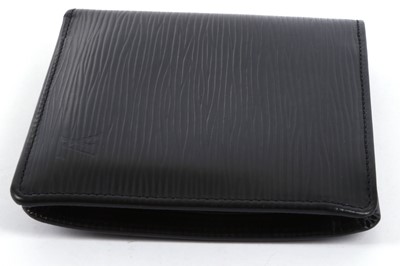 Sold at Auction: Louis Vuitton, Louis Vuitton Green Epi Leather Marco LV  Wallet