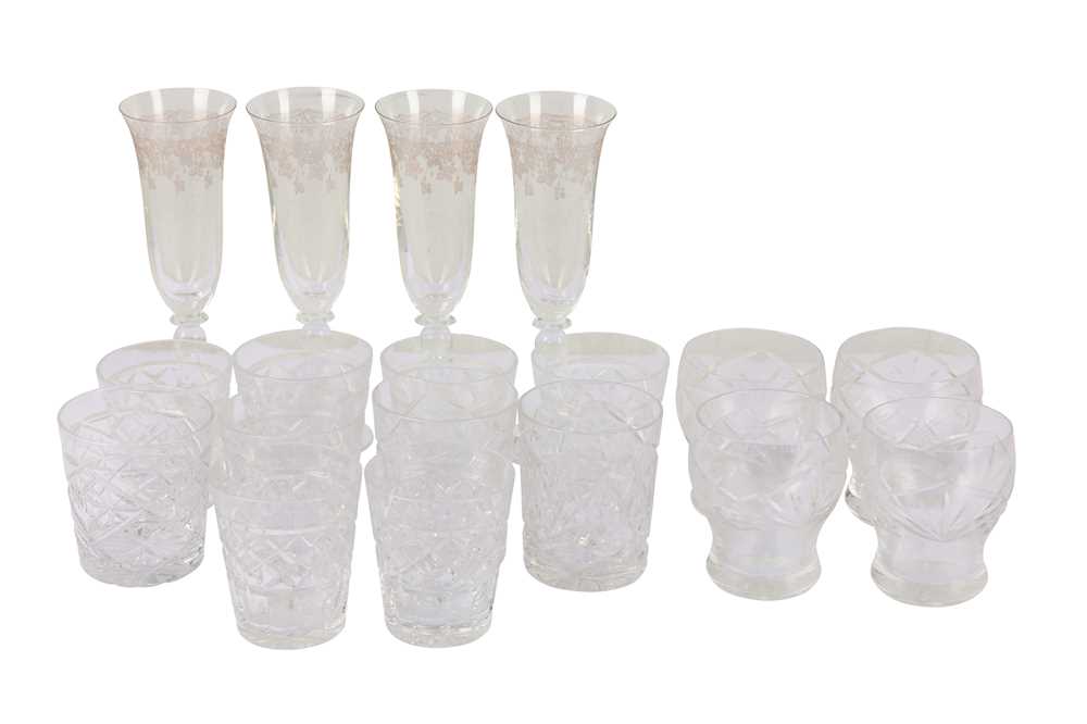 Lot 300 - A small miscellaneous collection of drinking glasses