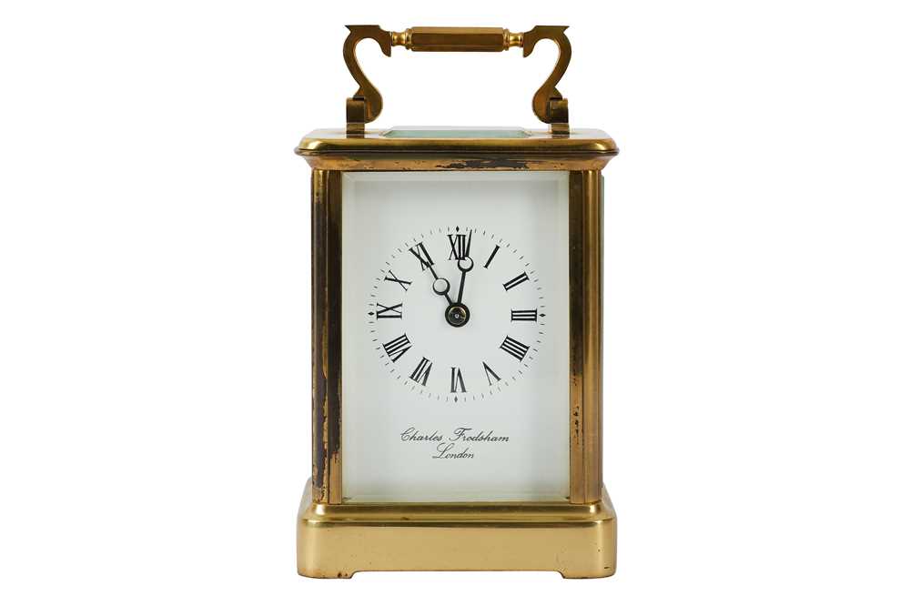 Lot 571 - A 20TH CENTURY ENGLISH BRASS CARRIAGE CLOCK