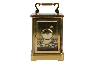 Lot 571 - A 20TH CENTURY ENGLISH BRASS CARRIAGE CLOCK