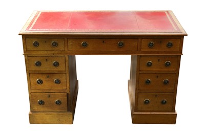 Lot 447 - A late Victorian  Pedestal Desk