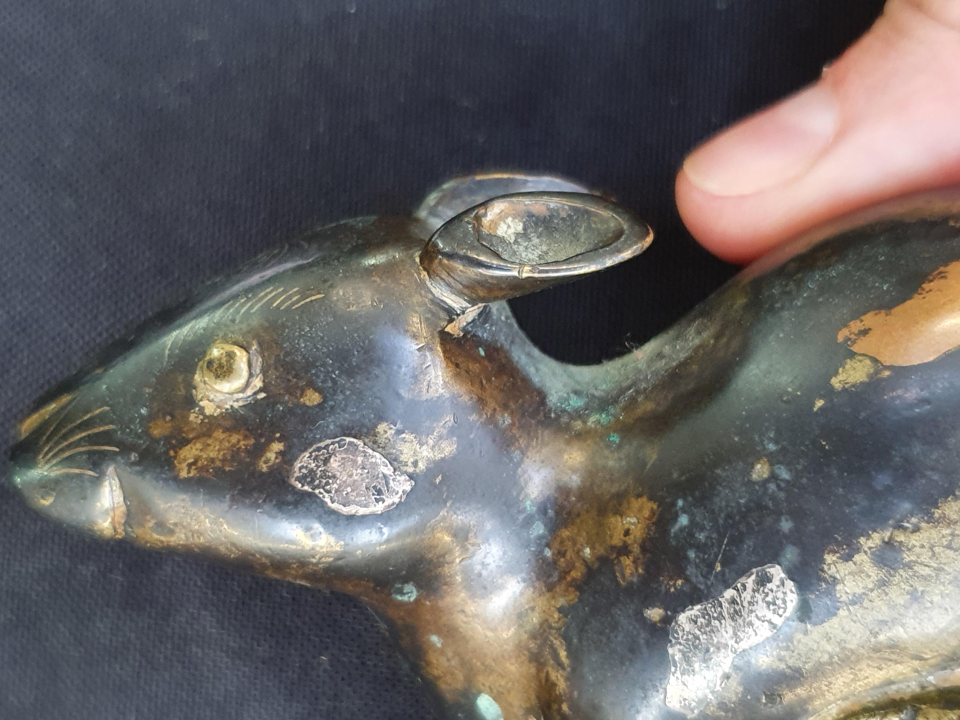 Lot 17 - A CHINESE COPPER AND SILVER-SPLASHED BRONZE