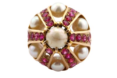 Lot 15 - A synthetic ruby and cultured pearl ring