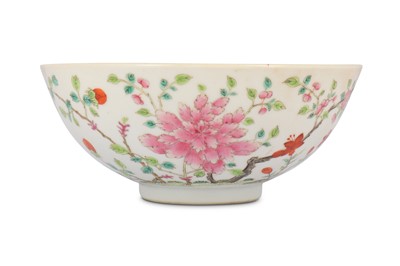 Lot 452 - A CHINESE FAMILLE ROSE 'FLOWER AND BUTTERFLY' BOWL.