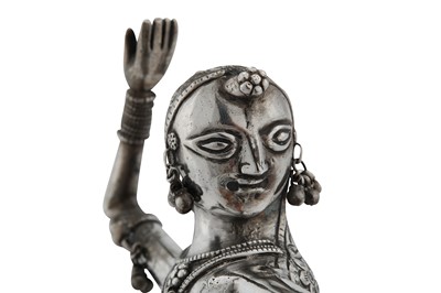 Lot 929 - AN ANGLO-INDIAN UNMARKED SILVER FIGURAL TABLE ORNAMENT