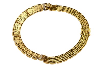 Lot 28 - A fancy-link necklace