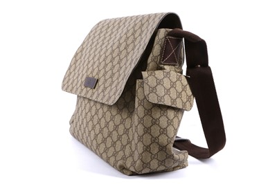 Lot 118 - Gucci Beige Supreme Messenger