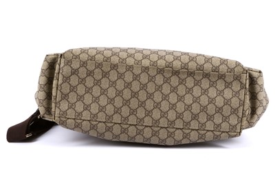 Lot 118 - Gucci Beige Supreme Messenger