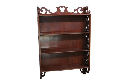 Lot 484 - An early 20th Century Chippendale style set of mahogany hanging wall shelves