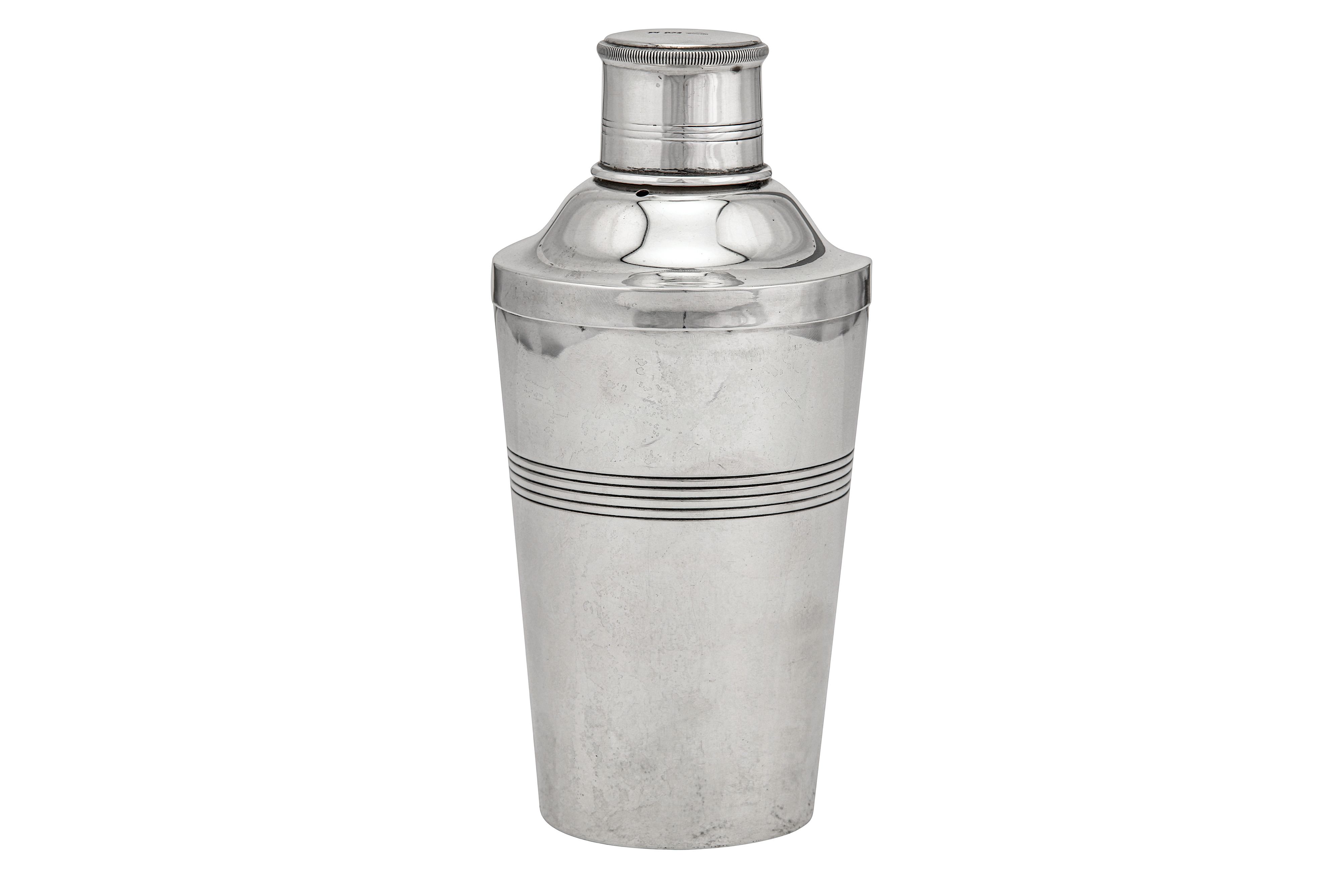 Lot 339 - A George V Art Deco sterling silver cocktail