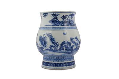 Lot 349 - A CHINESE BLUE AND WHITE 'IMMORTALS' VASE.