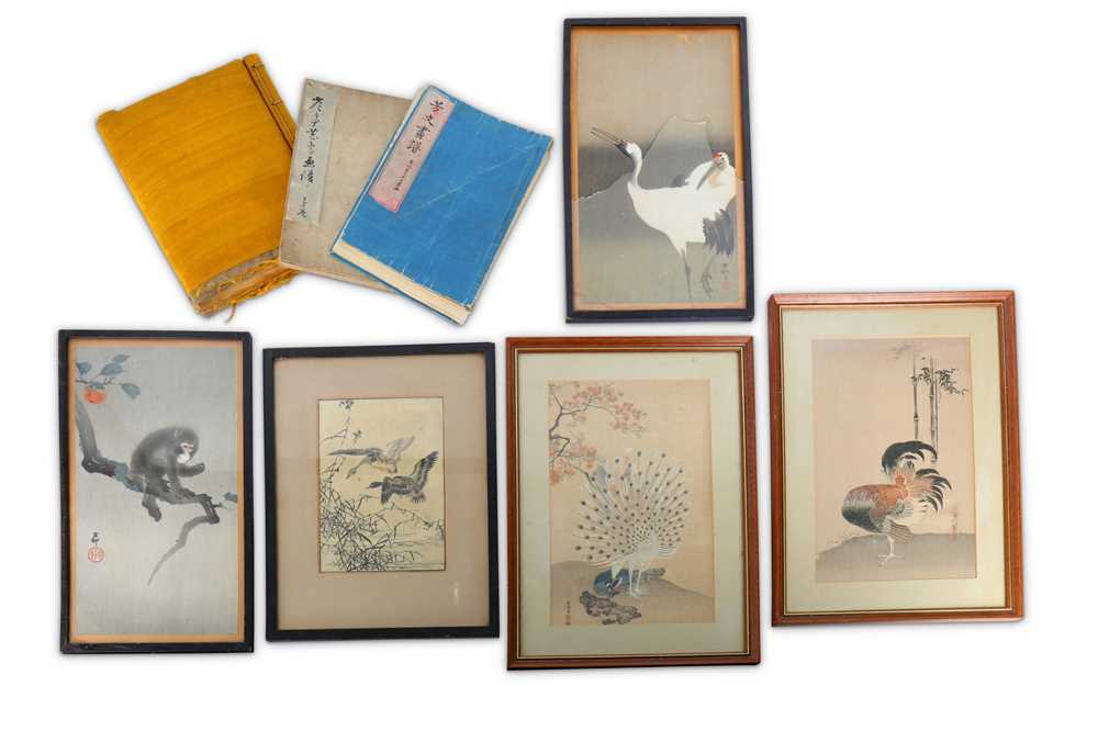 Lot 1065 - A GROUP OF JAPANESE ILLUSTRATED BOOKS AND PRINTS.