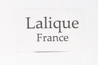 Lot 179 - A contemporary Lalique crystal Versailles pattern vase