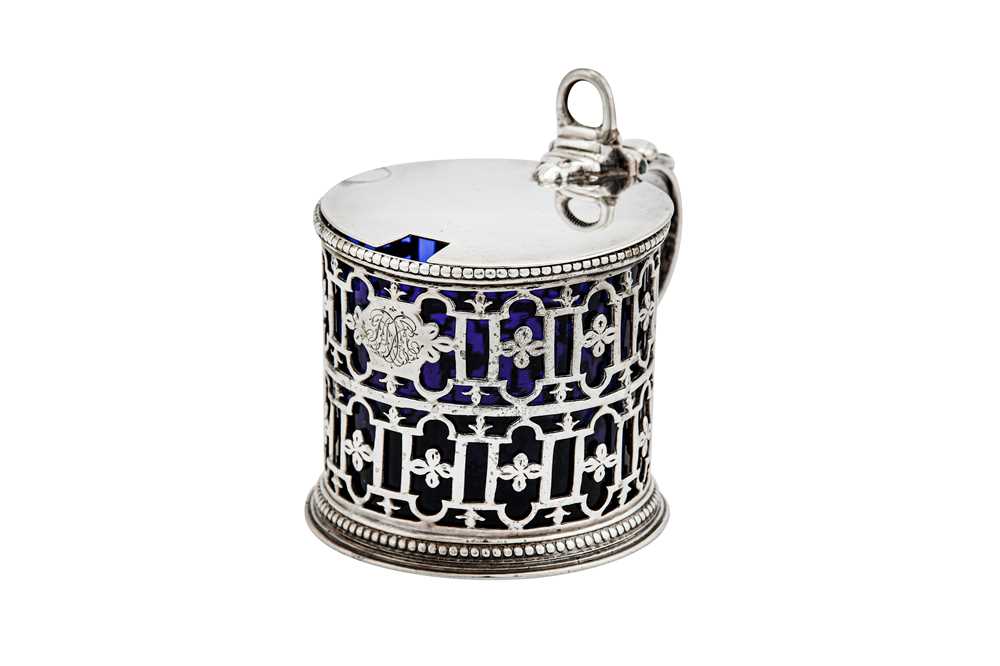 Lot 274 - A George III sterling silver mustard pot, London 1772 by William Sudell (Grimwade 3311, reg. 19th Match 1774)