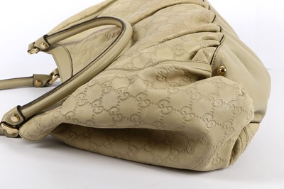 Lot 136 - Gucci Ivory Guccissima Monogram D Ring Hobo