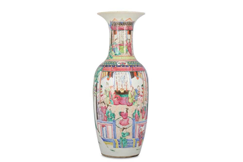 Lot 385 - A LARGE CHINESE FAMILLE ROSE CANTON VASE.
