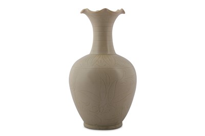 Lot 803 - A CHINESE DING-STYLE VASE.