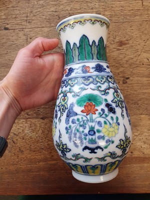 Lot 49 - A CHINESE DOUCAI 'LOTUS' VASE.