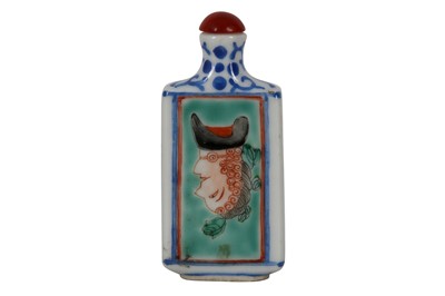 Lot 520 - A CHINESE FAMILLE ROSE 'EUROPEAN HEAD' SNUFF BOTTLE.