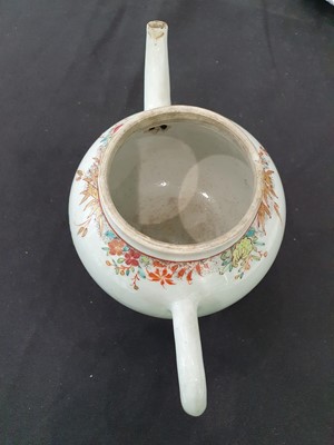 Lot 637 - TWO CHINESE TEAPOTS AND COVER AND A TEA CADDY AND COVER.