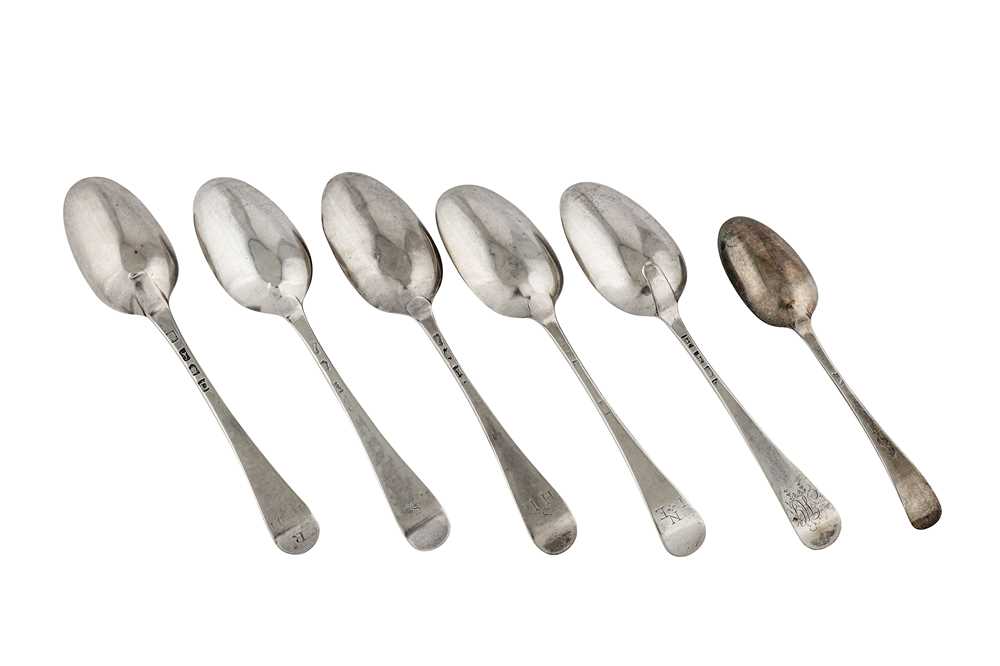 Lot 259 - A mixed group of George II and George III sterling silver tablespoons