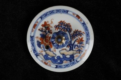 Lot 324 - A CHINESE IMARI TEAPOT AND COVER. Qing, 18th...