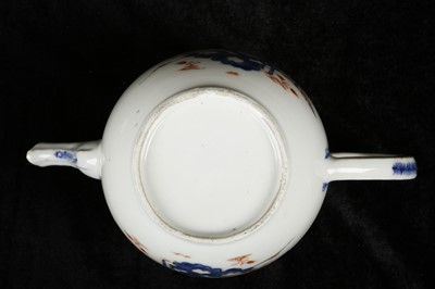 Lot 324 - A CHINESE IMARI TEAPOT AND COVER. Qing, 18th...
