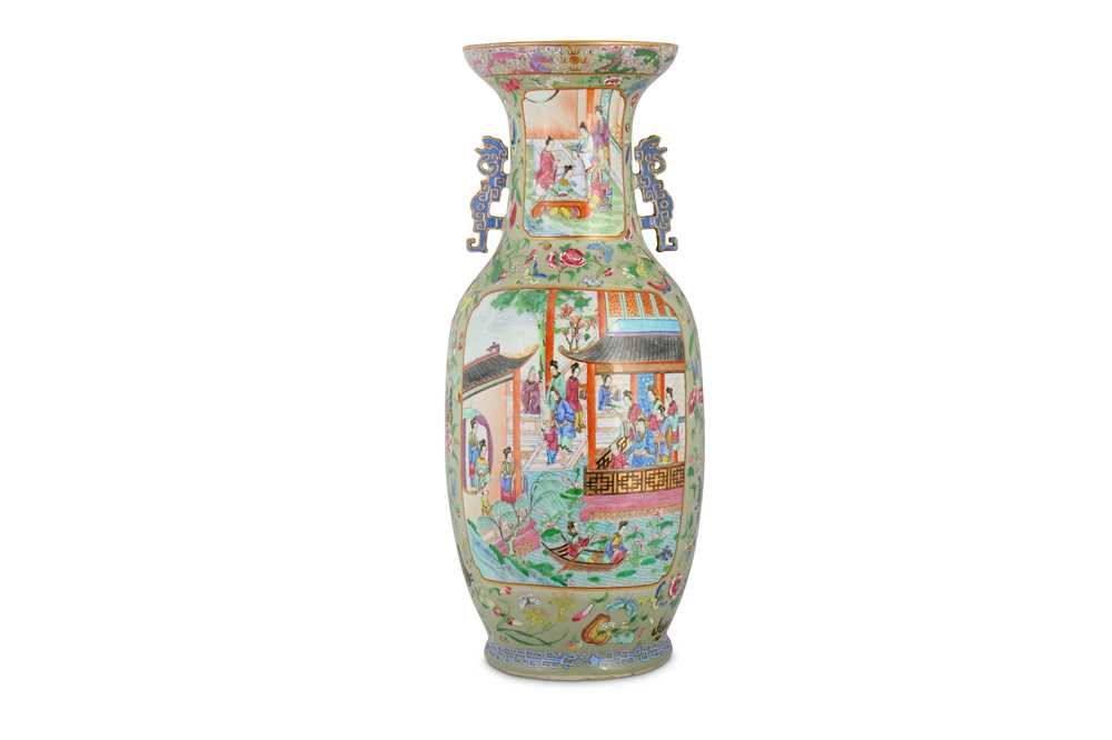 Lot 387 - A LARGE CHINESE CANTON FAMILLE ROSE VASE.