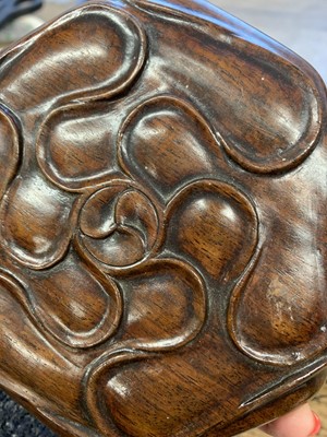 Lot 24 - A CHINESE ROSEWOOD HEXAGONAL BOX AND COVER.