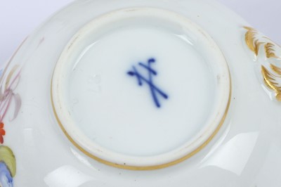 Lot 303 - A late 19th century Dresden porcelain tazza