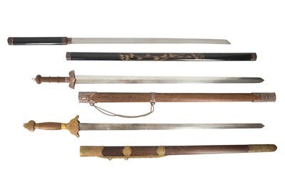 Lot 862 - SIX CHINESE SWORDS.