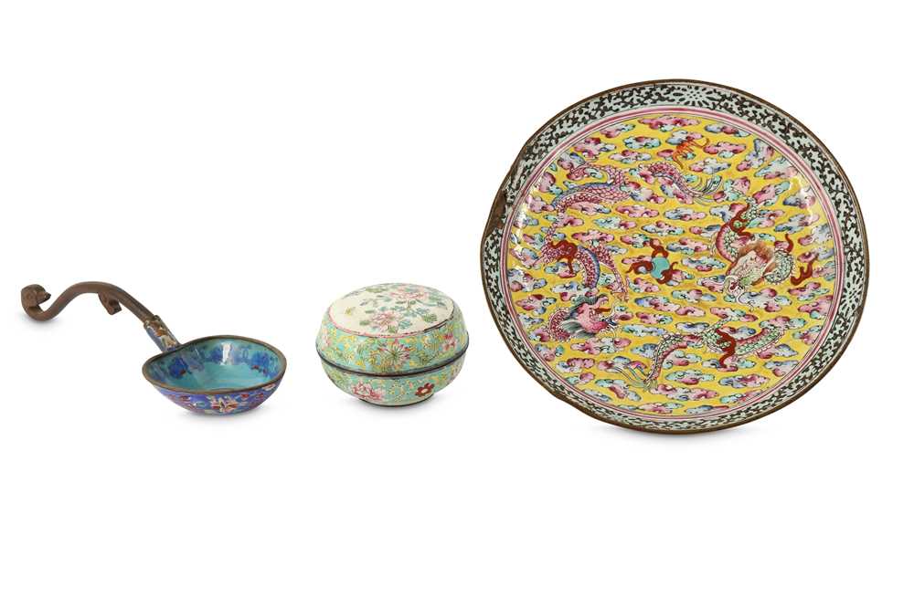 Lot 854 - THREE CHINESE CANTON ENAMEL PIECES.