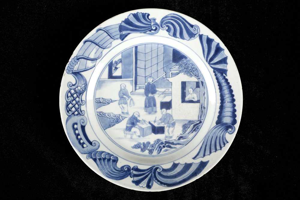 Lot 375 - A CHINESE BLUE AND WHITE TEA CULTIVATION PLATE,...