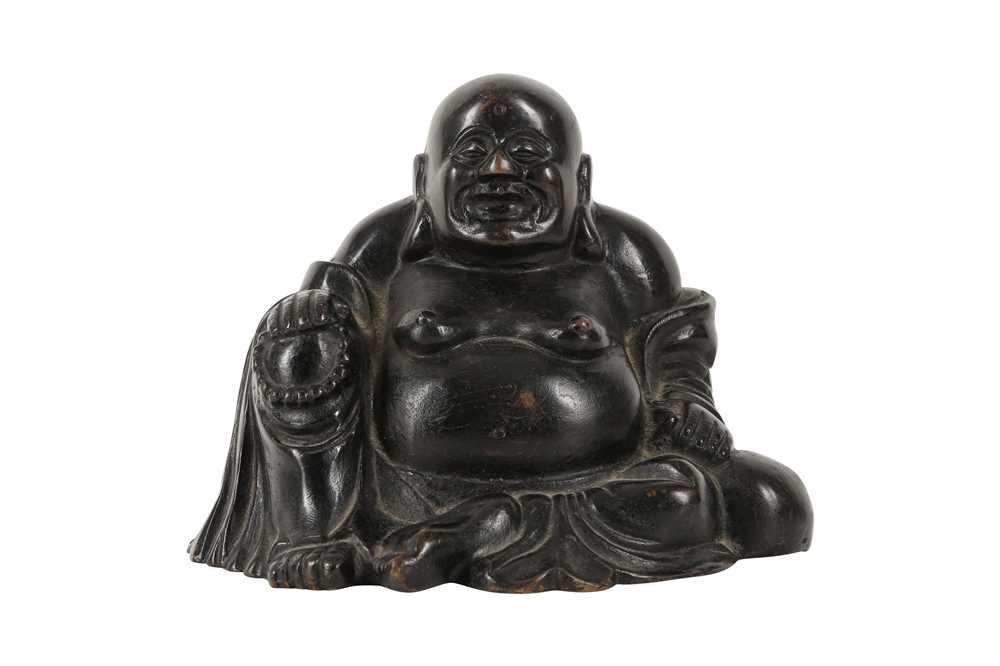 Lot 605 - A CHINESE BRONZE FIGURE OF BUDAI HESHANG.