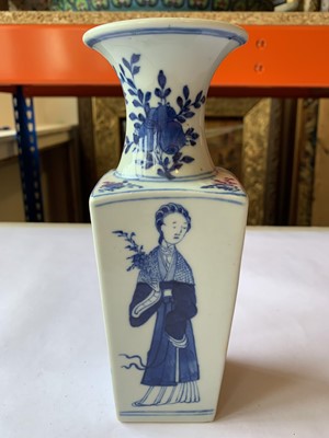 Lot 256 - A CHINESE SQUARE-SECTION BLUE AND WHITE 'LADIES' VASE.