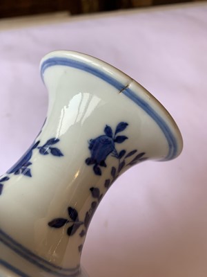 Lot 73 - A CHINESE SQUARE-SECTION BLUE AND WHITE 'LADIES' VASE.