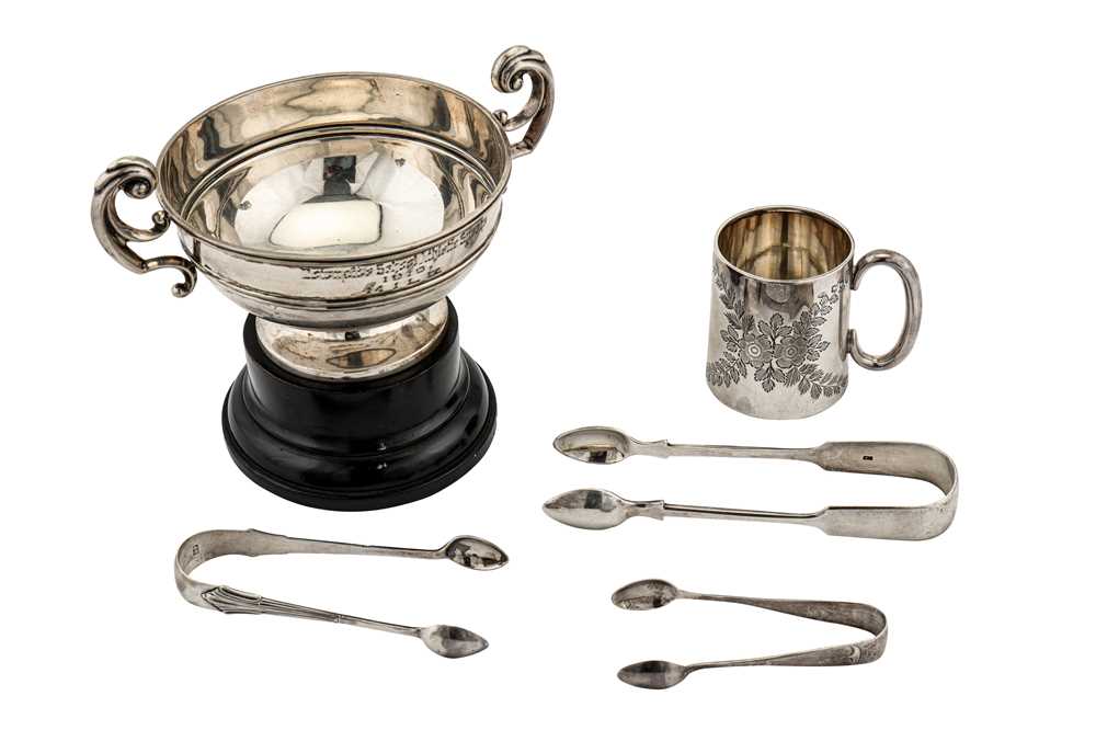 Lot 164 - A mixed group of sterling silver including a Victorian christening mug, London 1893 by Robert Pringle & Sons
