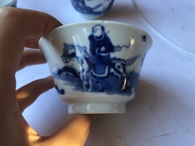 Lot 462 - FIVE CHINESE BLUE AND WHITE 'HUNTERS' CUPS.