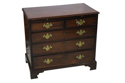 Lot 385 - A George II mahogany bachelors chest