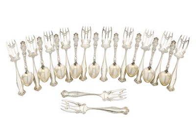 Lot 197 - A selection of American sterling silver flatware