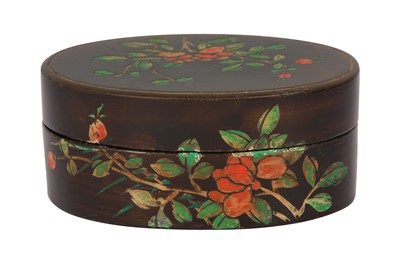 Lot 691 - A CHINESE COROMANDEL LACQUER OVAL BOX AND COVER.