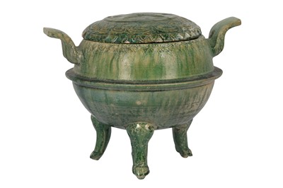 Lot 319 - A CHINESE GREEN-GLAZED TRIPOD INCENSE BURNER AND COVER.
