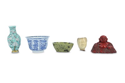 Lot 840 - A COLLECTION OF CHINESE ITEMS.