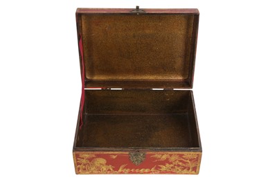 Lot 84 - AN 18TH CENTURY FRENCH RED JAPANNED LACQUER AND GILT BOX