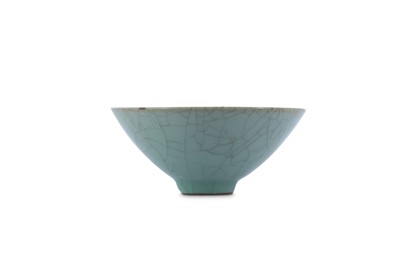 Lot 466 - A CHINESE CRACKLE-GLAZED CONICAL BOWL.