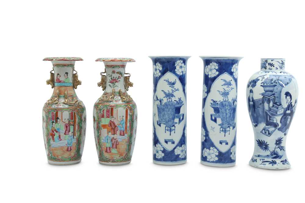 Lot 853 - A GROUP OF CANTON FAMILLE ROSE AND BLUE AND WHITE VASES.