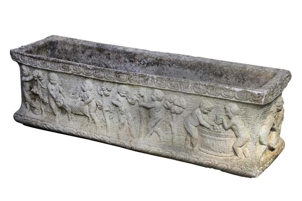 Lot 443 - A large early 20th century stone trough
