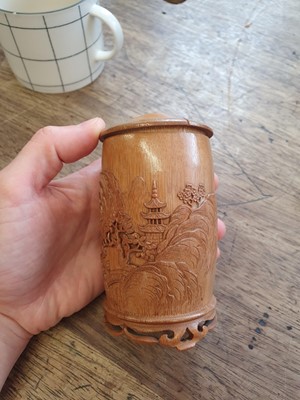 Lot 688 - A CHINESE BAMBOO JAR AND COVER.