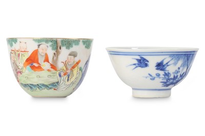Lot 1010 - TWO CHINESE PORCELAIN CUPS.